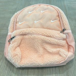 Nike KIDS BRASILIA JDI Mini Sherpa Backpack